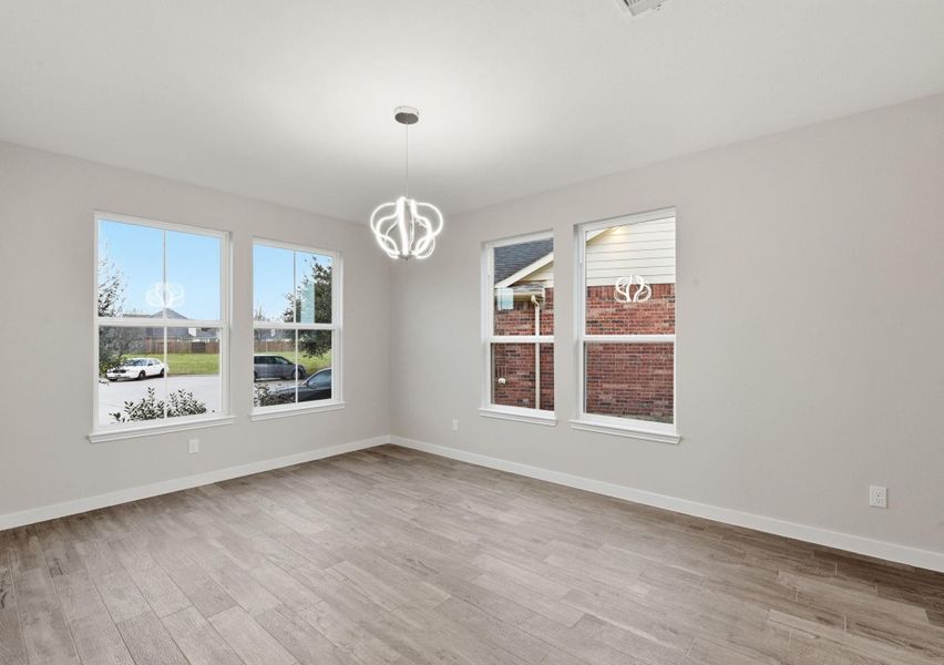 Spacious, unfurnished interior of a new home in , Fresno (Image 20).