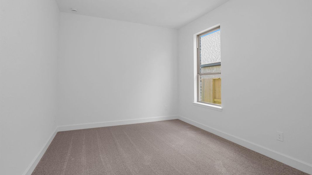 Spacious, unfurnished interior of a new home in Meridiana, Manvel (Image 9).