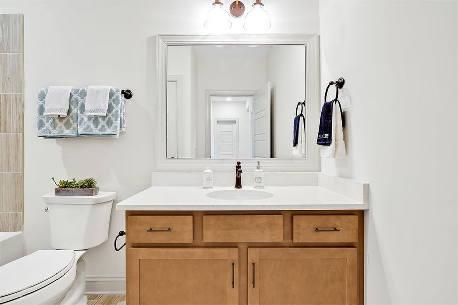 Lumina Island, Guest Bathroom