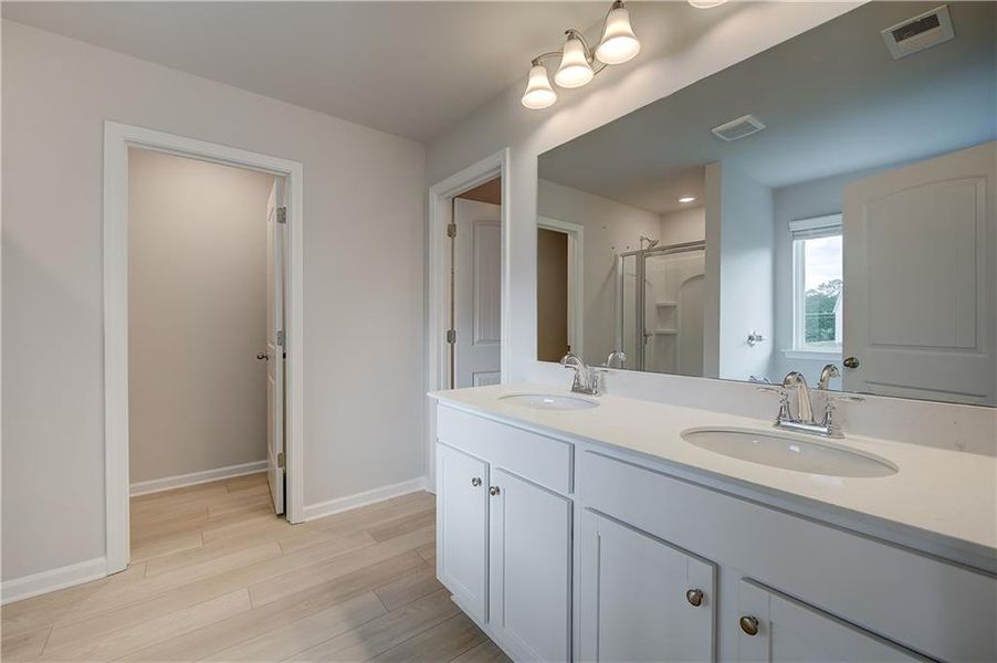 Furnished interior view inside a new home in Chapel Hill, Newnan (Image 10).