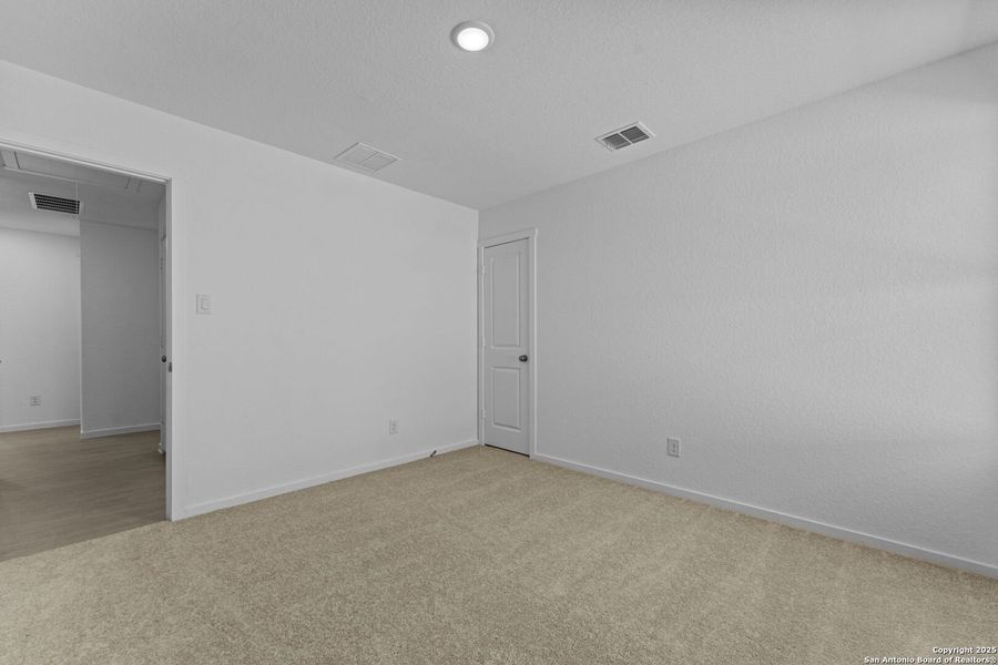 Spacious, unfurnished interior of a new home in Torian Village: Watermill Collection, San Antonio (Image 10). Spacious, unfurnished interior of a new home in Torian Village: Watermill Collection, San Antonio (Image 10).