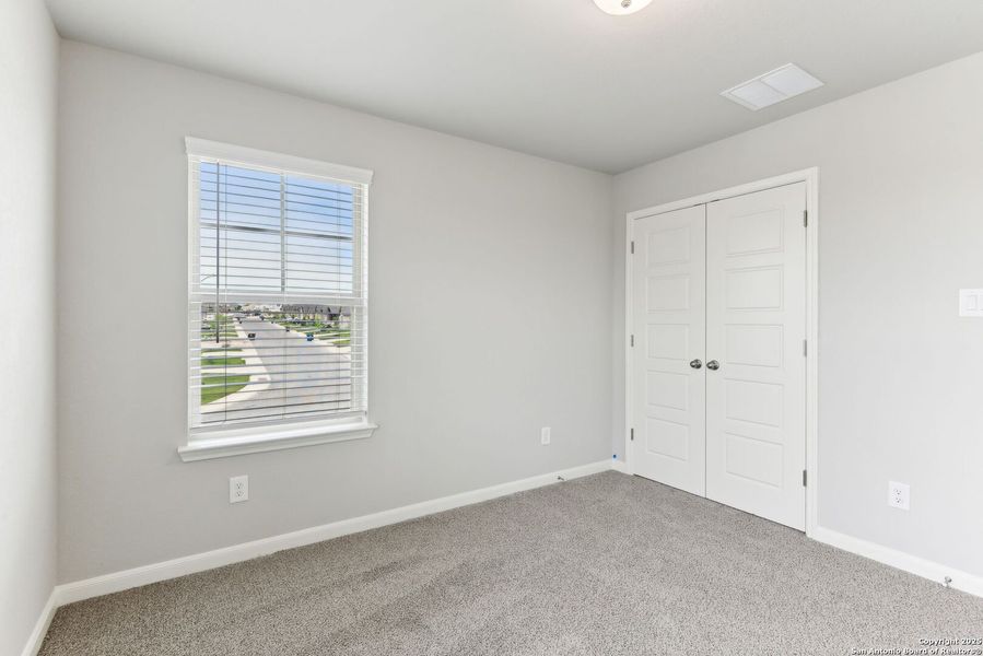 Spacious, unfurnished interior of a new home in Remington Ranch, San Antonio (Image 32). Spacious, unfurnished interior of a new home in Remington Ranch, San Antonio (Image 32).