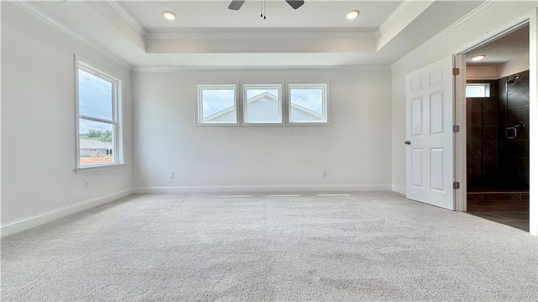 Spacious, unfurnished interior of a new home in Wehunt Meadows, Hoschton (Image 26).