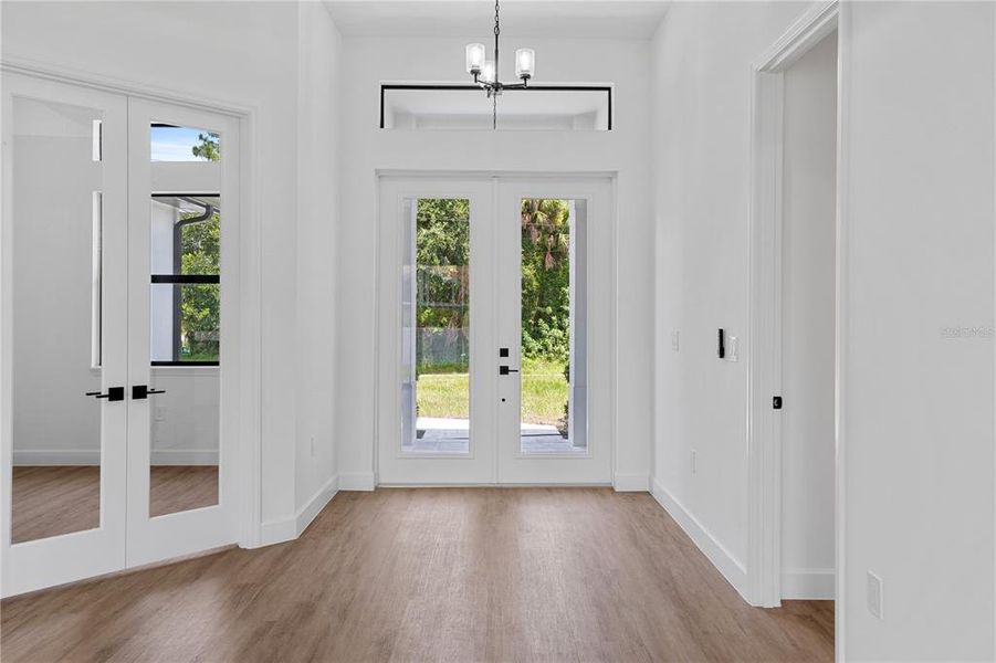 Spacious, unfurnished interior of a new home in , North Port (Image 15).