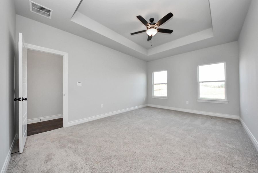 Spacious, unfurnished interior of a new home in Hill & Dale Ranch, Splendora (Image 24).