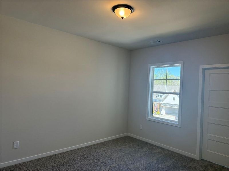 Spacious, unfurnished interior of a new home in Rosewood Lake Estates, Hoschton (Image 28).