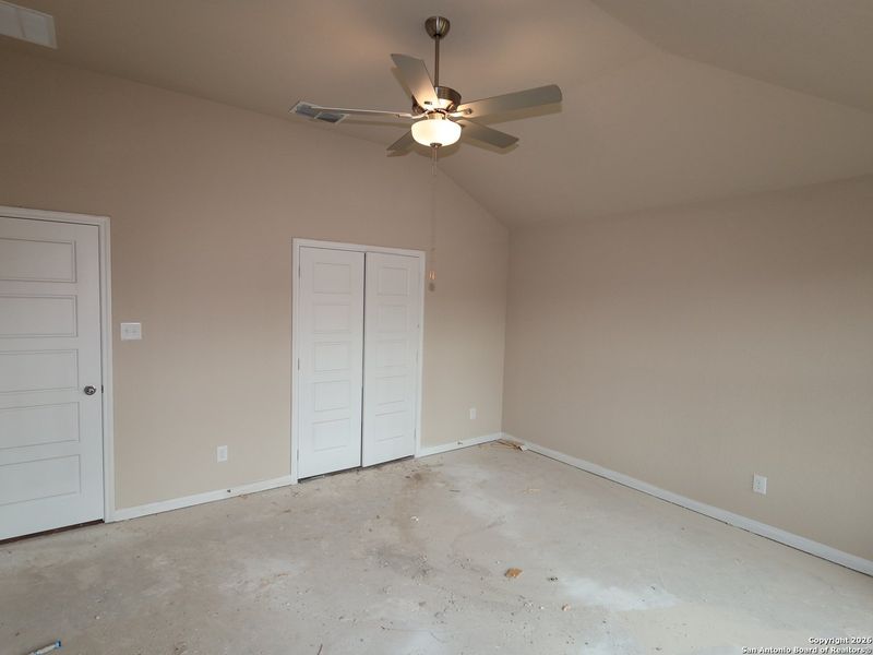 Image 27 of a home in Agave.