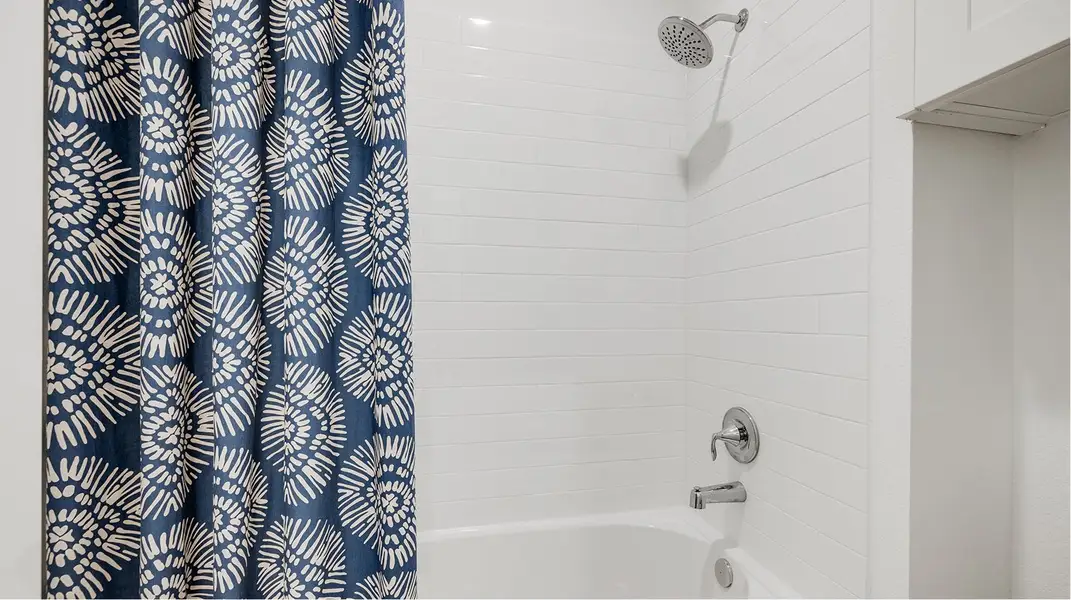 EI Bath2 Bath Tub Tile Surround