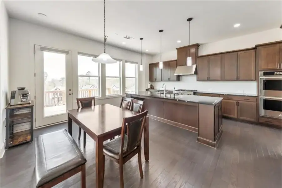 Furnished interior view inside a new home in , Woodstock (Image 41).