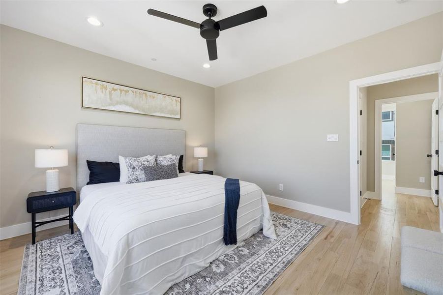 Furnished interior view inside a new home in , Dallas (Image 28).