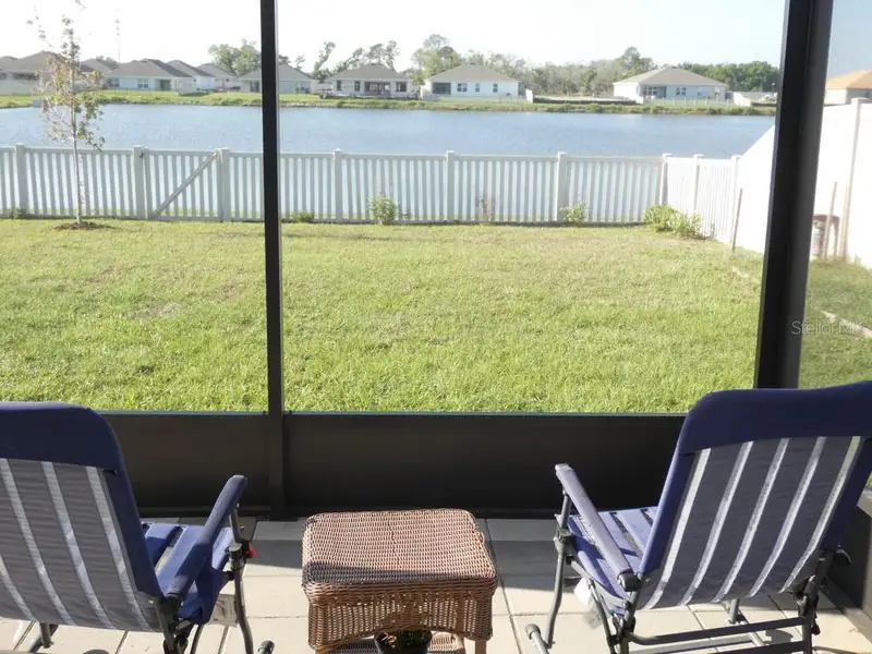 Exterior details and patio area of a home in Brookside, Ruskin (Image 3).