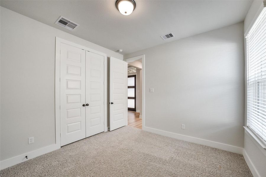 Spacious, unfurnished interior of a new home in Sierra Vista, Rosharon (Image 32). Spacious, unfurnished interior of a new home in Sierra Vista, Rosharon (Image 32).