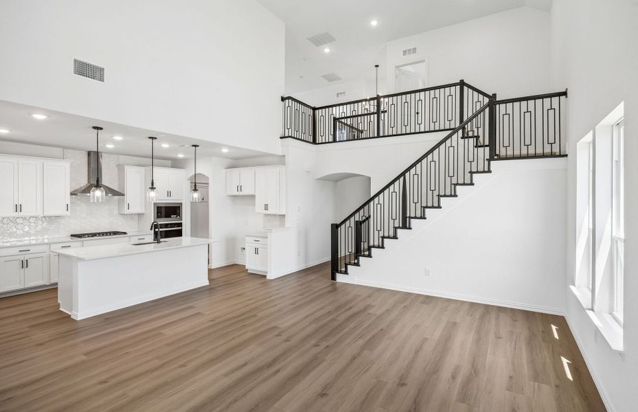 Furnished interior view inside a new home in Highland Lakes, McKinney (Image 8).