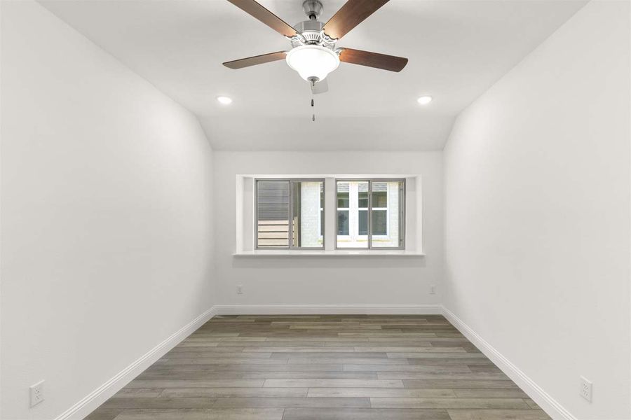 Spacious, unfurnished interior of a new home in Heartland, Heartland (Image 22).