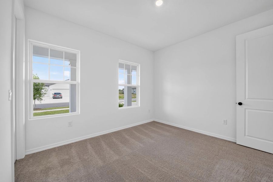 Spacious, unfurnished interior of a new home in Tyson Reserve, St. Cloud (Image 19).