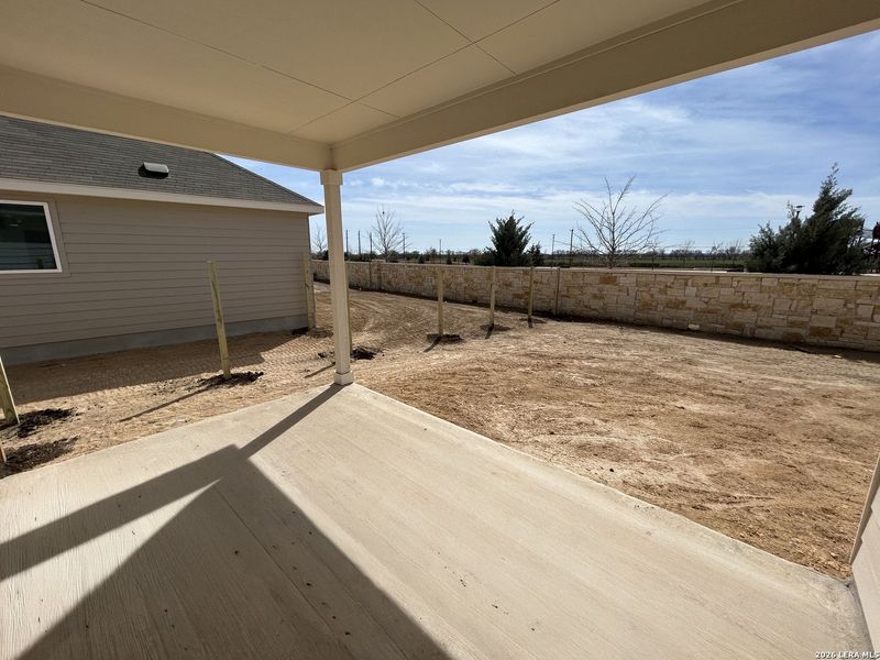 Exterior details and patio area of a home in Hennersby Hollow, San Antonio (Image 10). Exterior details and patio area of a home in Hennersby Hollow, San Antonio (Image 10).