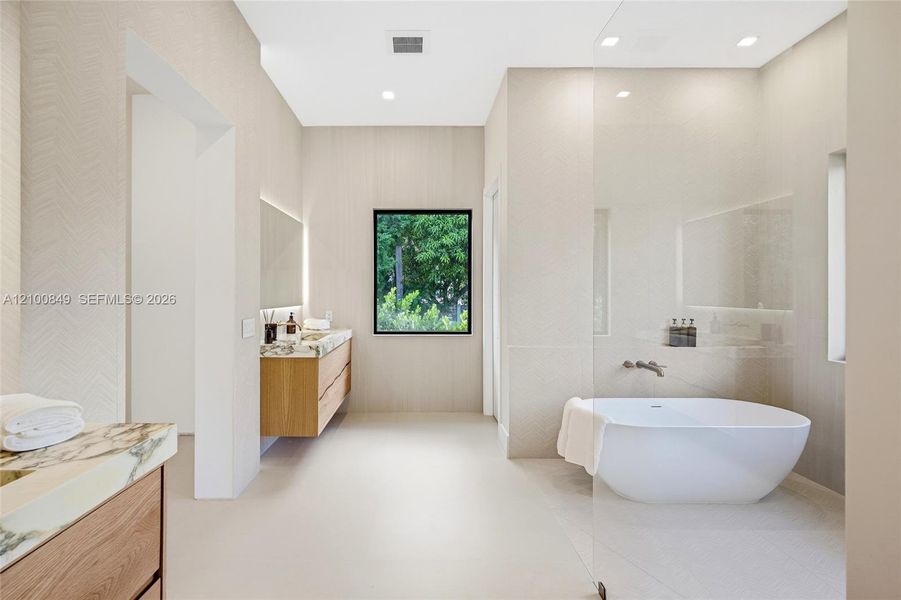 Furnished interior view inside a new home in , Palmetto Bay (Image 30).