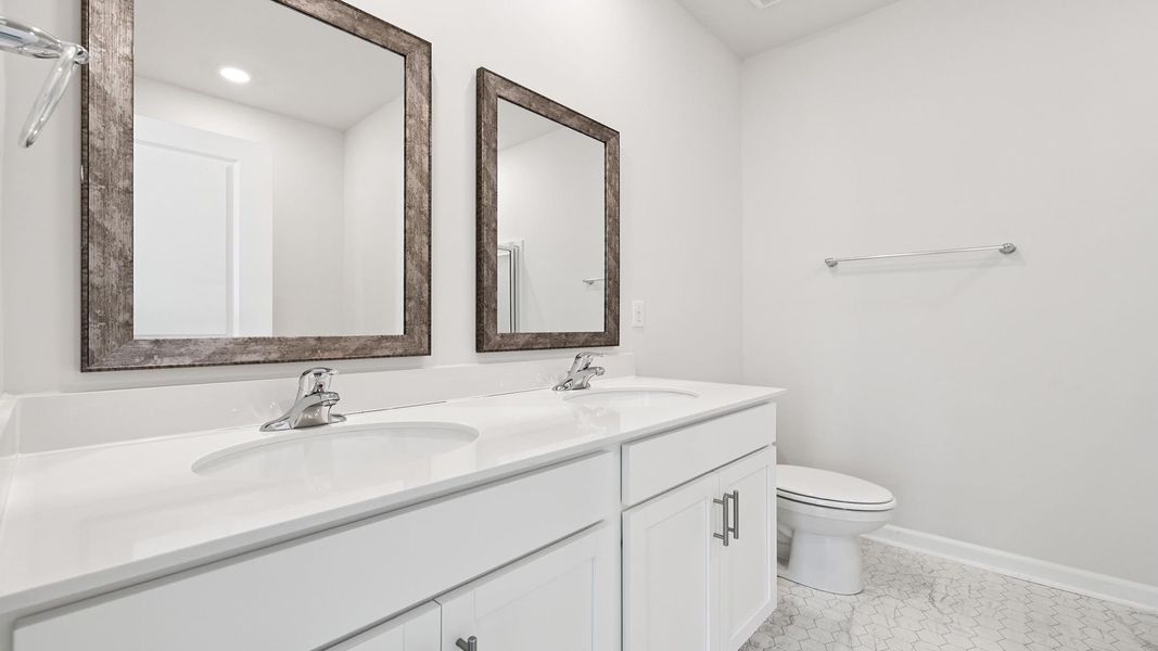 Furnished interior view inside a new home in Sage Grove, Lyman (Image 11).