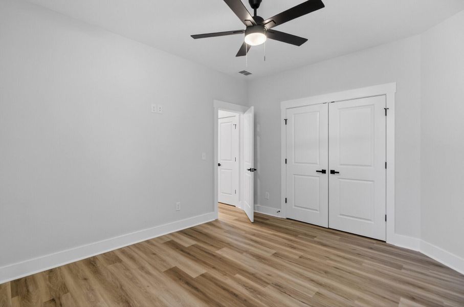 Spacious, unfurnished interior of a new home in , Summerville (Image 34).