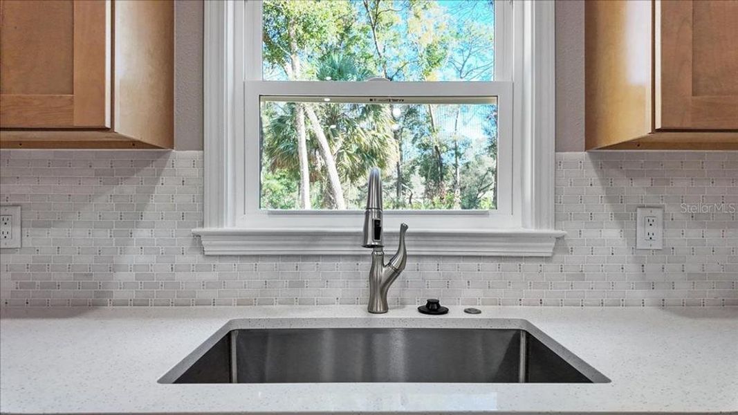 Close-up of interior finishes inside a home in , Chiefland (Image 42).