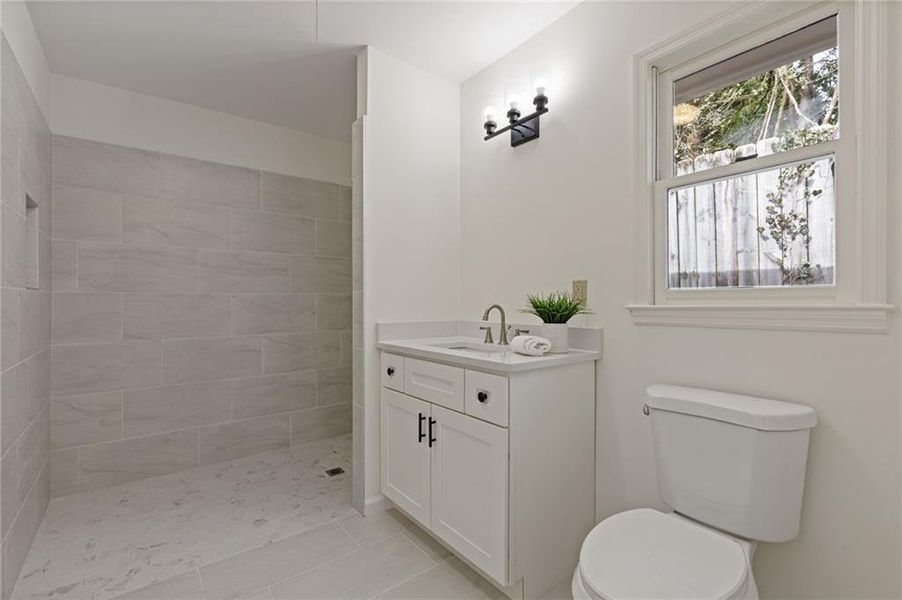 Furnished interior view inside a new home in , Marietta (Image 8).