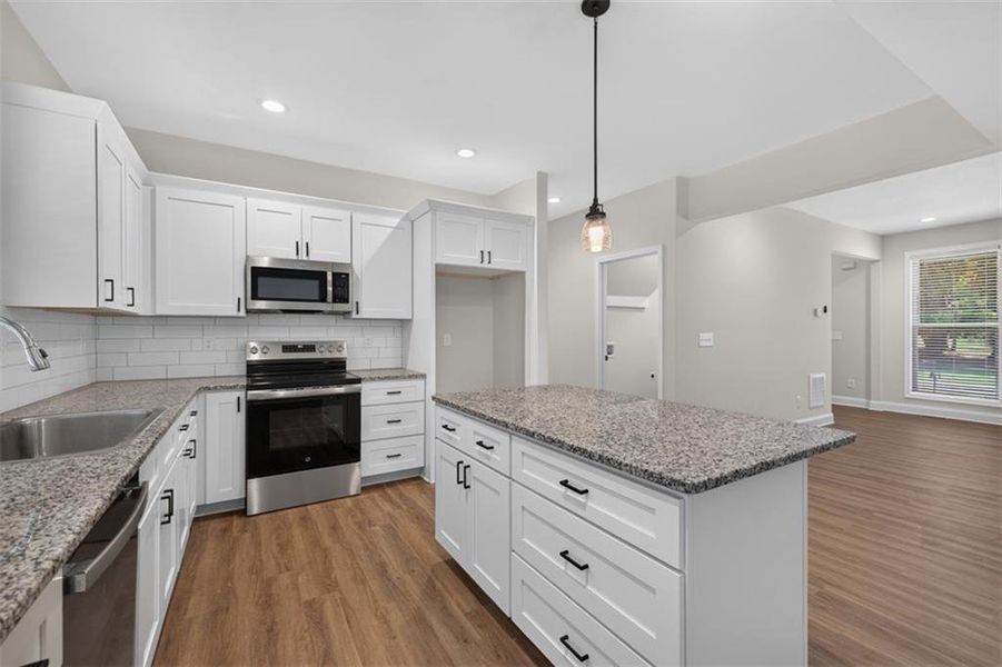 Furnished interior view inside a new home in , Monroe (Image 12).