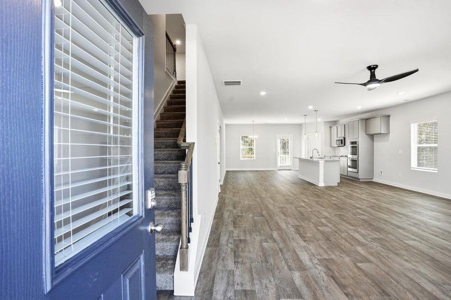 Spacious, unfurnished interior of a new home in Southern Hills, McDonough (Image 8).