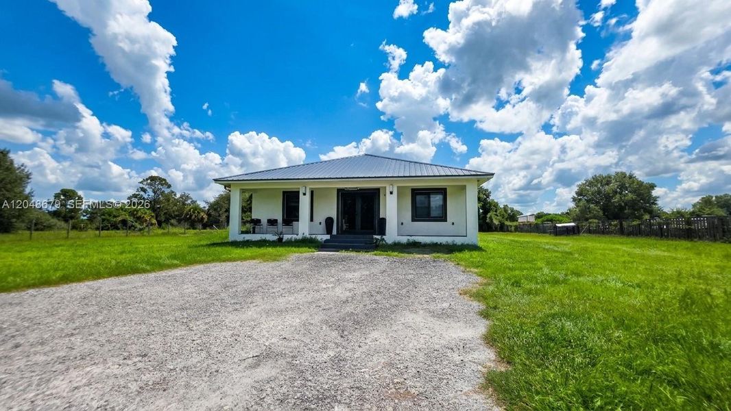 Exterior details and patio area of a home in , Clewiston (Image 19). Exterior details and patio area of a home in , Clewiston (Image 19).
