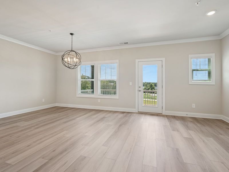 Spacious, unfurnished interior of a new home in Martin Springs - Highland Series, Lawrenceville (Image 16).