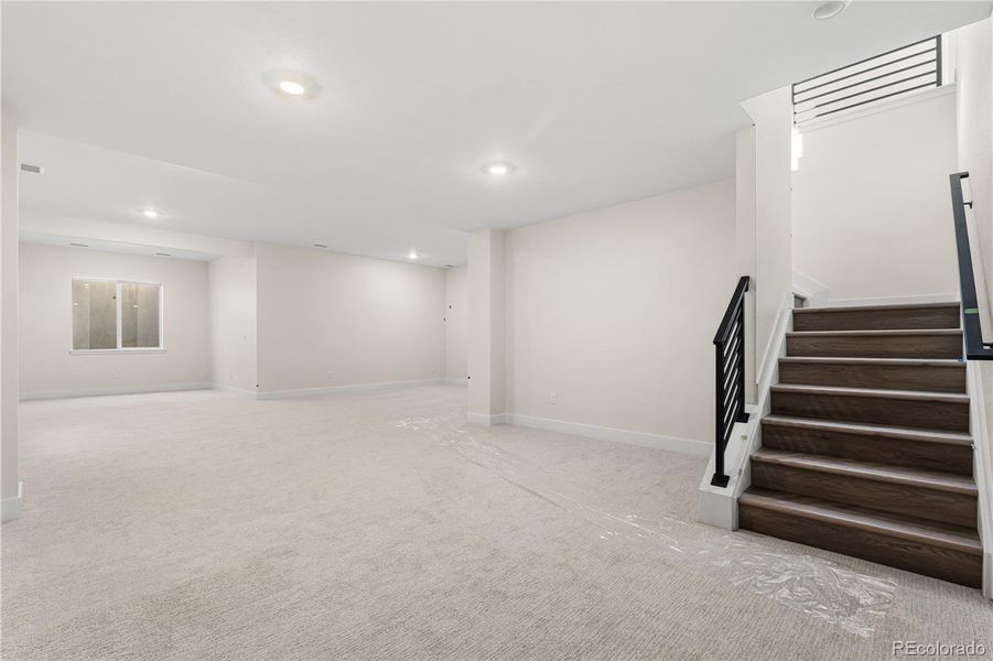 Spacious, unfurnished interior of a new home in Reserve at The Canyons, Castle Pines (Image 32). Spacious, unfurnished interior of a new home in Reserve at The Canyons, Castle Pines (Image 32).