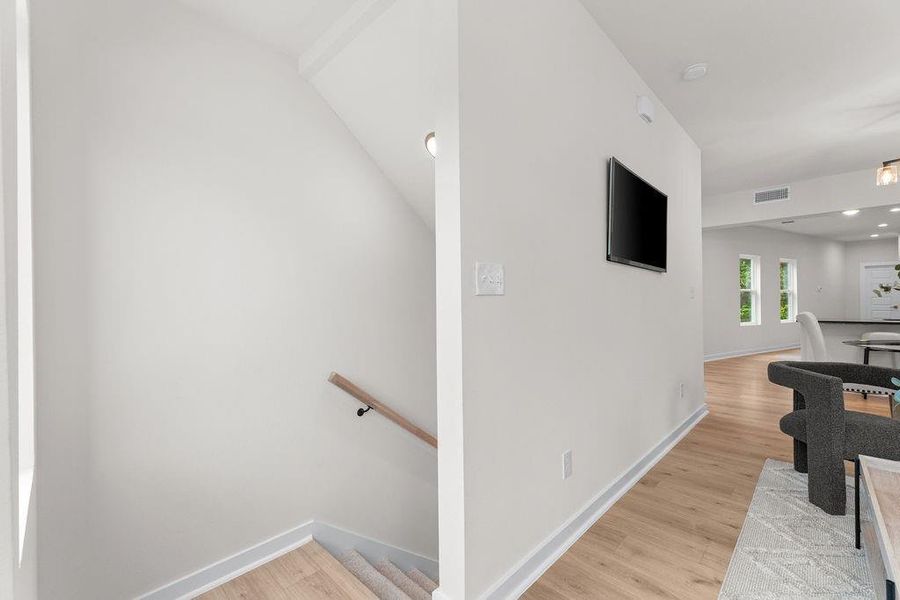 Spacious, unfurnished interior of a new home in , Dallas (Image 22).