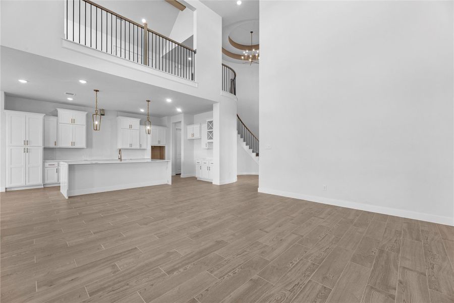 Representative image. Features, selections, and colors may vary.