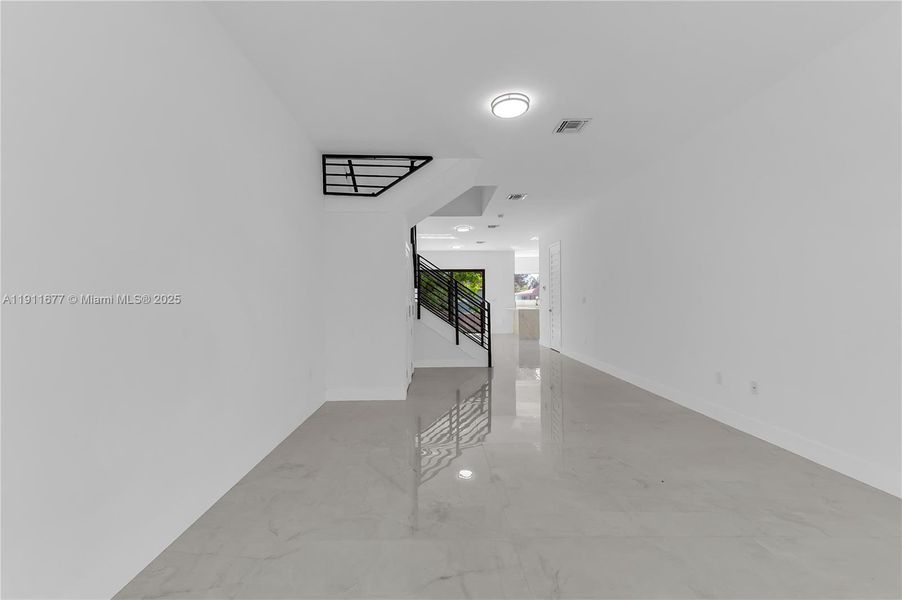 Spacious, unfurnished interior of a new home in , Fort Lauderdale (Image 42). Spacious, unfurnished interior of a new home in , Fort Lauderdale (Image 42).