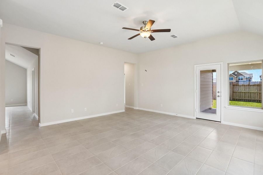 Spacious, unfurnished interior of a new home in Aldeana, Bonney (Image 33).