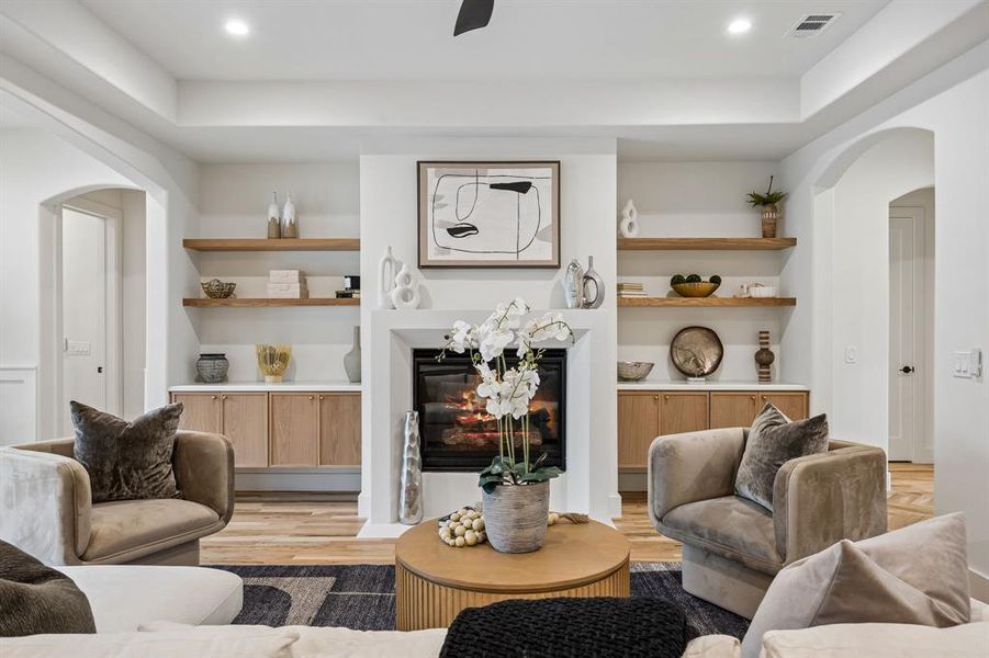 Furnished interior view inside a new home in , Dallas (Image 6).