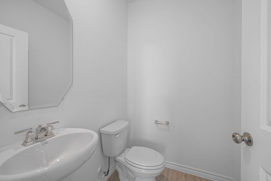 Furnished interior view inside a new home in River Ranch, Dayton (Image 11).