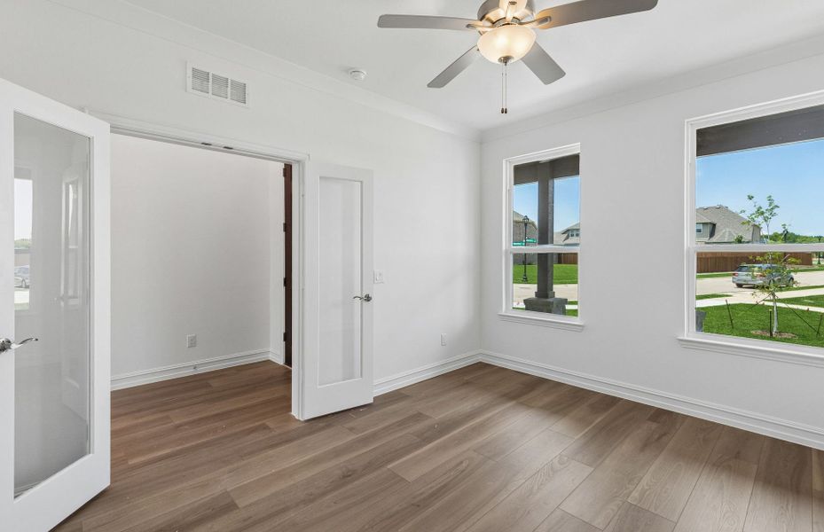 Spacious, unfurnished interior of a new home in Wellington, Fort Worth (Image 18).