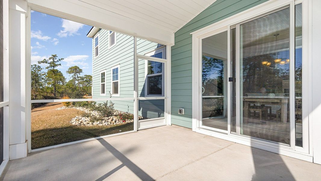 Exterior details and patio area of a home in Auberon Woods, Conway (Image 3).
