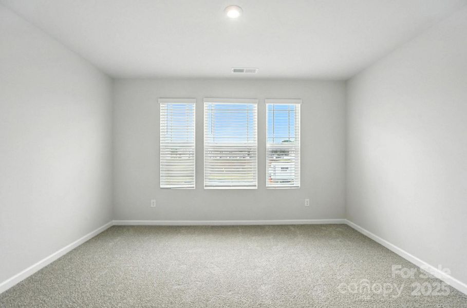 Spacious, unfurnished interior of a new home in Bailey Run, Charlotte (Image 21).