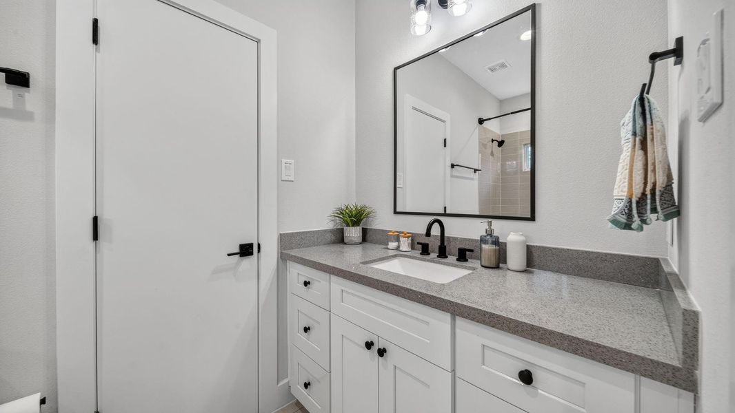 Furnished interior view inside a new home in Highland Heights, Houston (Image 8).