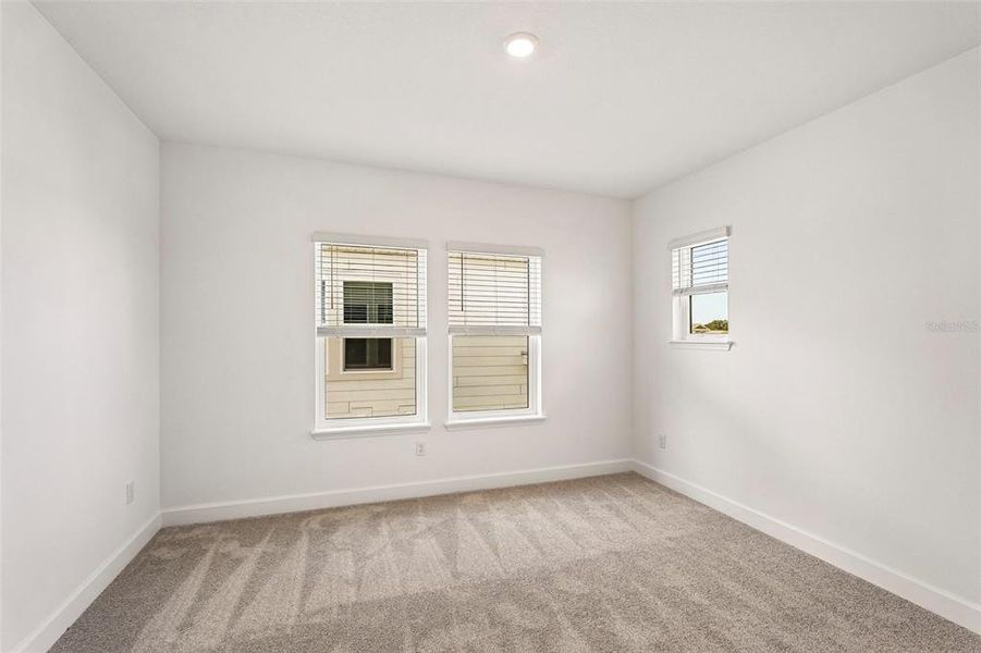 Spacious, unfurnished interior of a new home in Tiburon, Nokomis (Image 21).