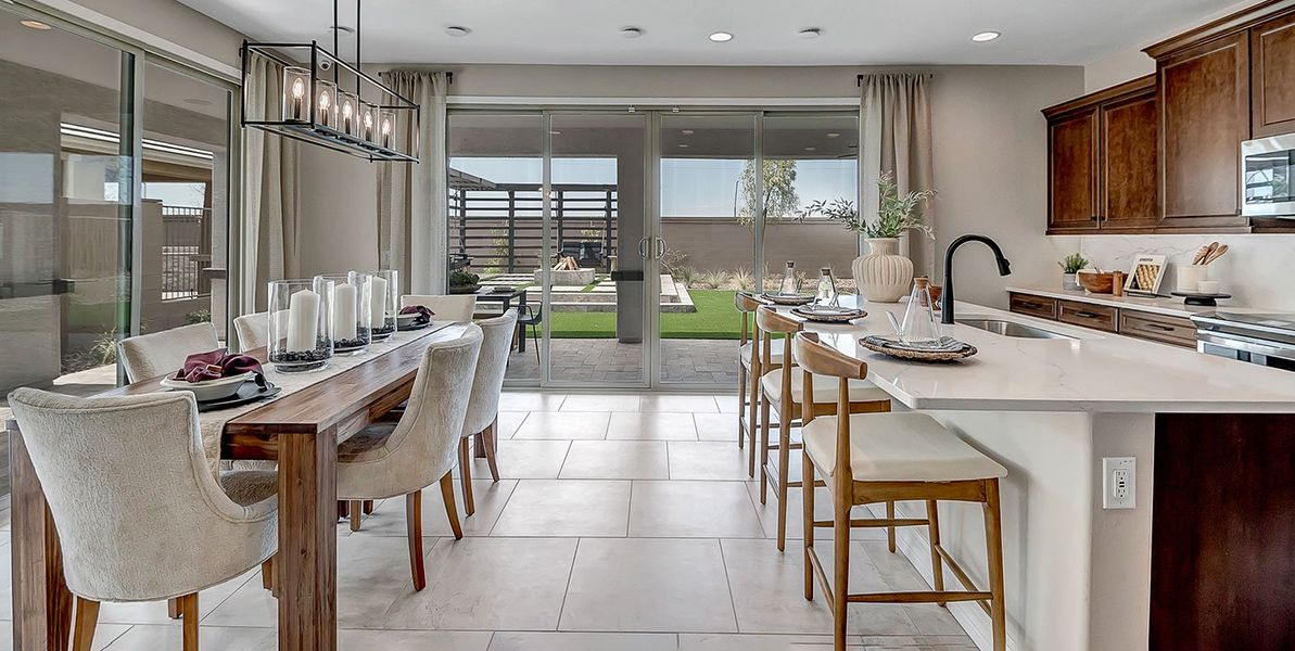 Mes sapphire dining GALLERY