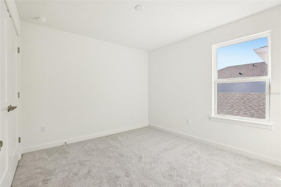 Spacious, unfurnished interior of a new home in Trinity Place, St. Cloud (Image 32).