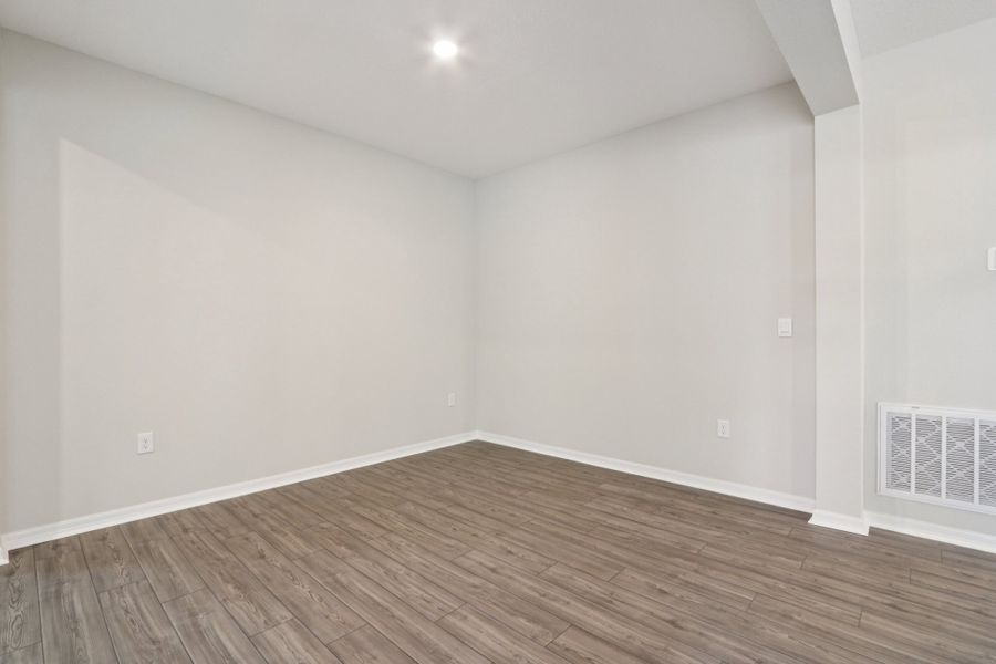 Representative unfurnished interior of a home built from the Ashton by Maronda Homes in Brookshire Green, Kingsland (Image 14).