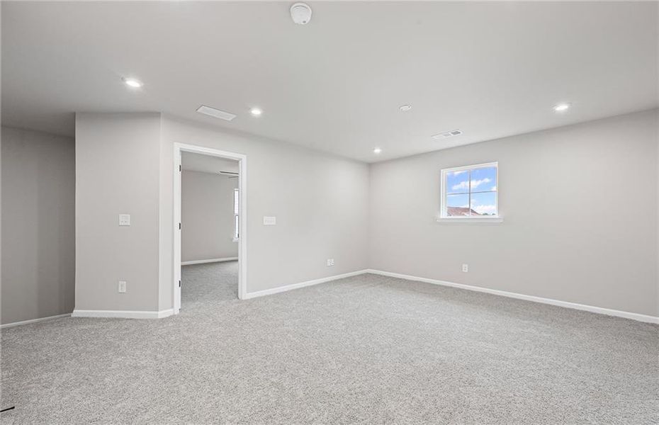 Spacious, unfurnished interior of a new home in Reunion, Hoschton (Image 19).