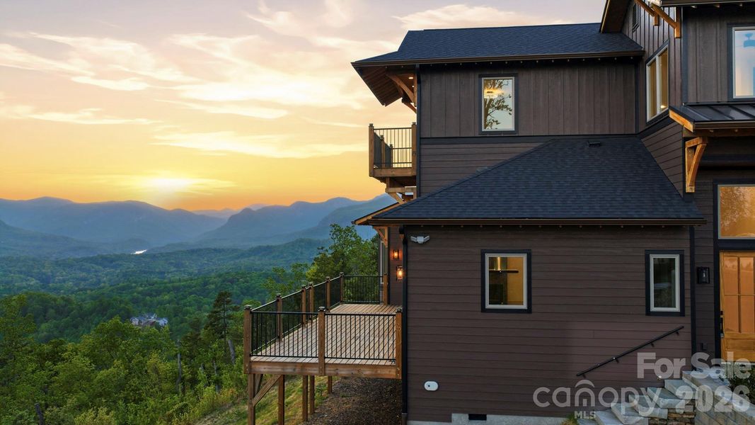 Exterior details and patio area of a home in , Lake Lure (Image 20).