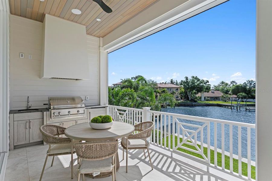Exterior details and patio area of a home in , Tampa (Image 31).