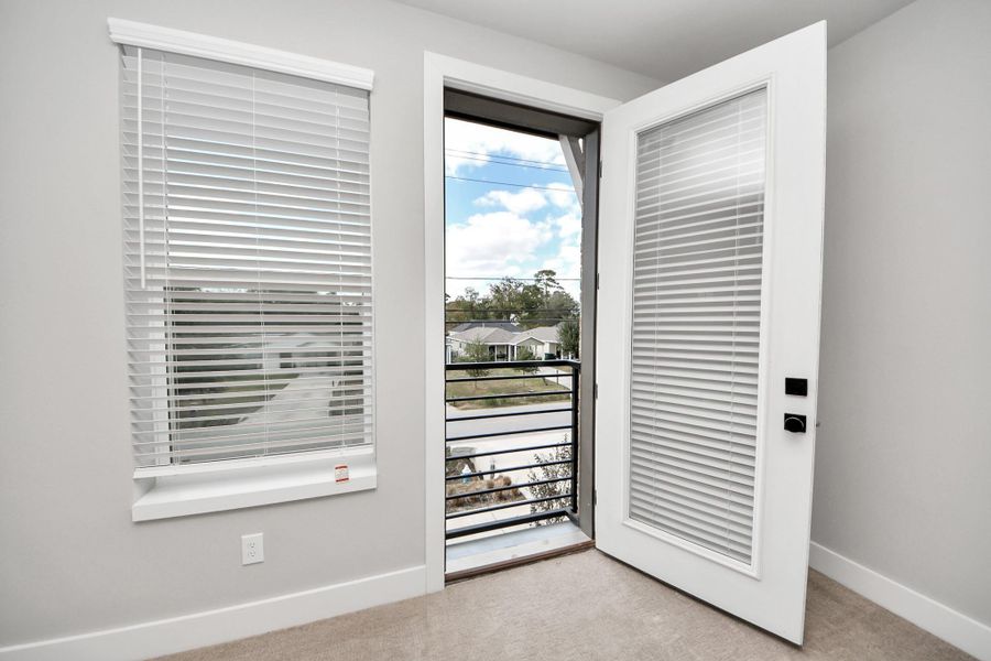 Spacious, unfurnished interior of a new home in , Houston (Image 30).