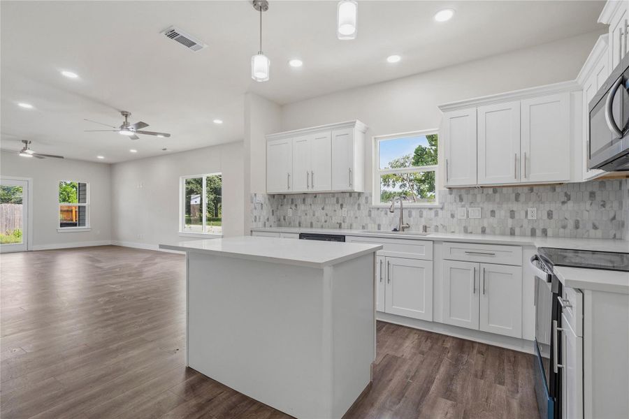 Furnished interior view inside a new home in , Houston (Image 12).
