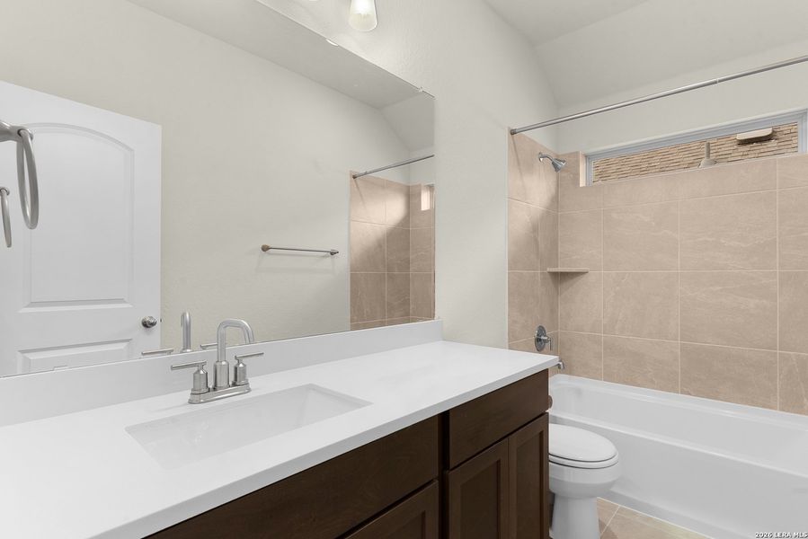 Furnished interior view inside a new home in Meyer Ranch - Enclave, New Braunfels (Image 8).